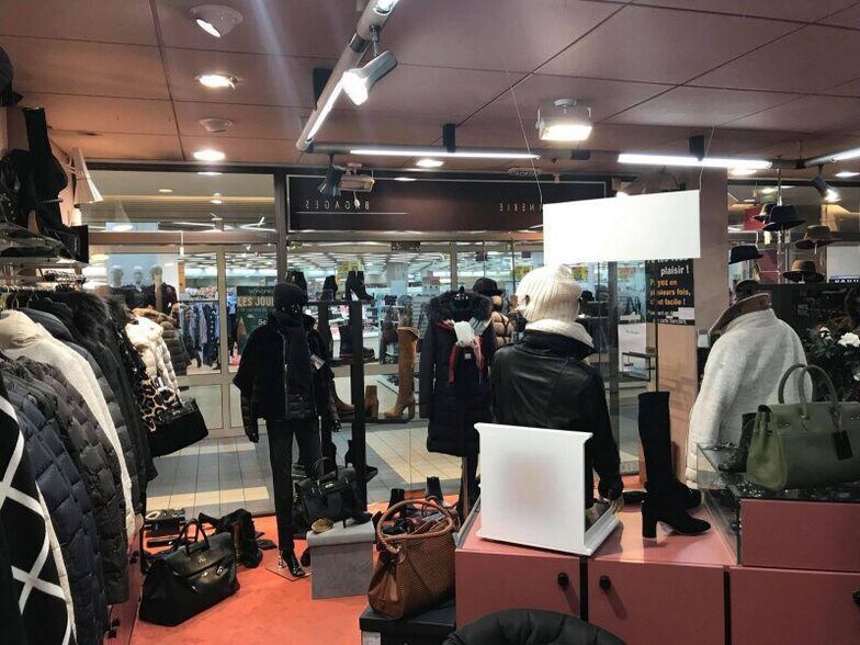 17-19 Rue Noël Ballay, Chartres en alquiler - Foto del edificio - Imagen 2 de 12