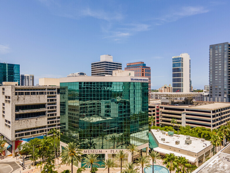 200 S Andrews Ave, Fort Lauderdale, FL en venta - Foto del edificio - Imagen 3 de 75