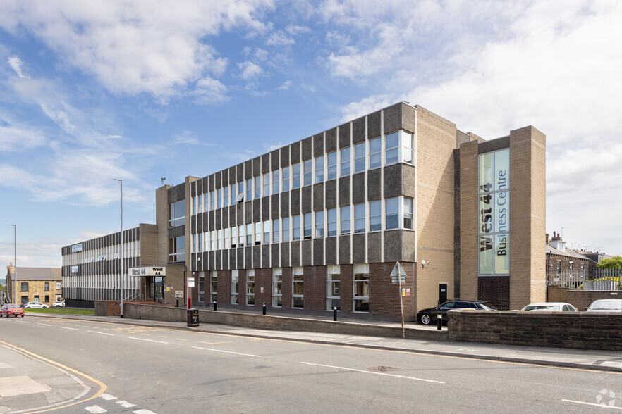 44-60 Richardshaw Ln, Pudsey en alquiler - Foto del edificio - Imagen 1 de 6