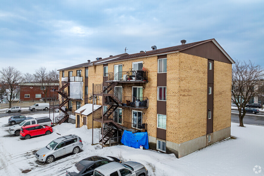 7351 Boul Maurice-Duplessis, Montréal, QC en venta - Foto del edificio - Imagen 3 de 3