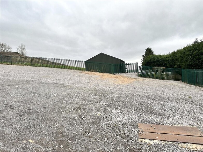 B4465, Chipping Sodbury en alquiler - Foto del edificio - Imagen 3 de 4