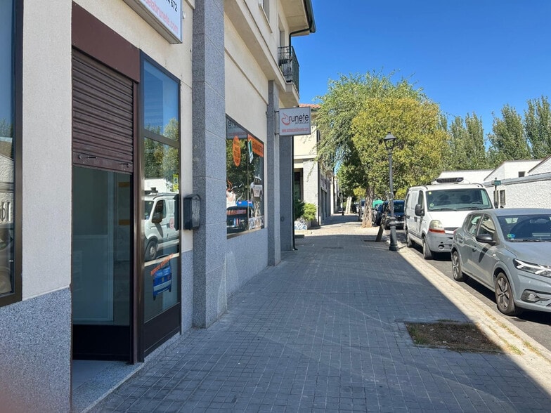 Local en Brunete, Madrid en alquiler - Foto del edificio - Imagen 2 de 4