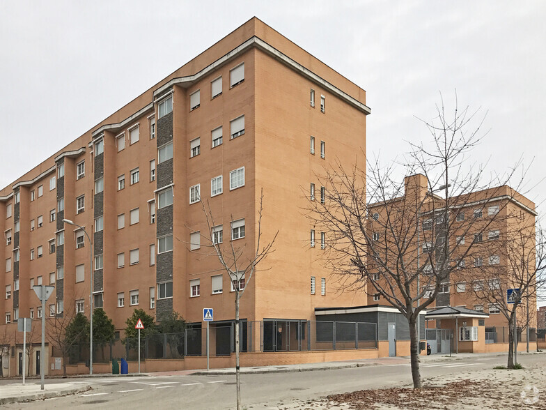 Calle José Hierro, 3, Coslada, Madrid en venta - Foto del edificio - Imagen 2 de 2