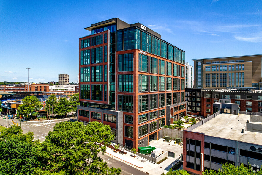 555 S Mangum St, Durham, NC en alquiler - Foto del edificio - Imagen 1 de 12