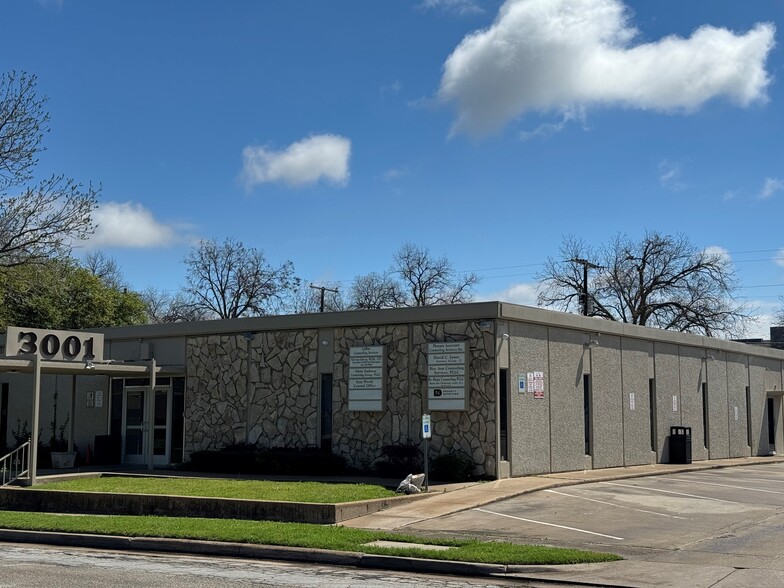 3001 5th St, Fort Worth, TX en alquiler - Foto del edificio - Imagen 1 de 4