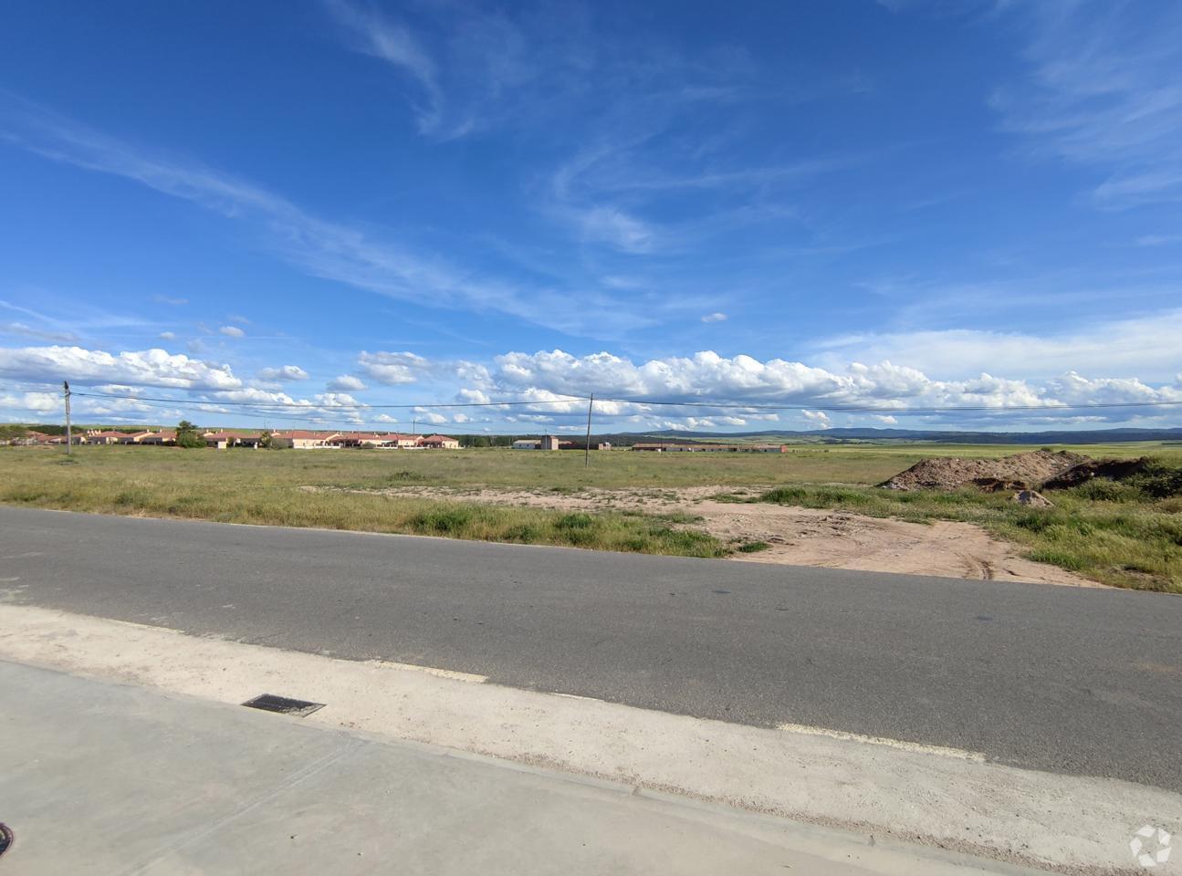 Terrenos en San Pedro del Arroyo, Ávila en venta Foto del edificio- Imagen 1 de 6