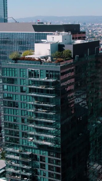 700 W 9th St, Los Angeles, CA en alquiler - Vídeo de anuncio comercial - Imagen 2 de 7