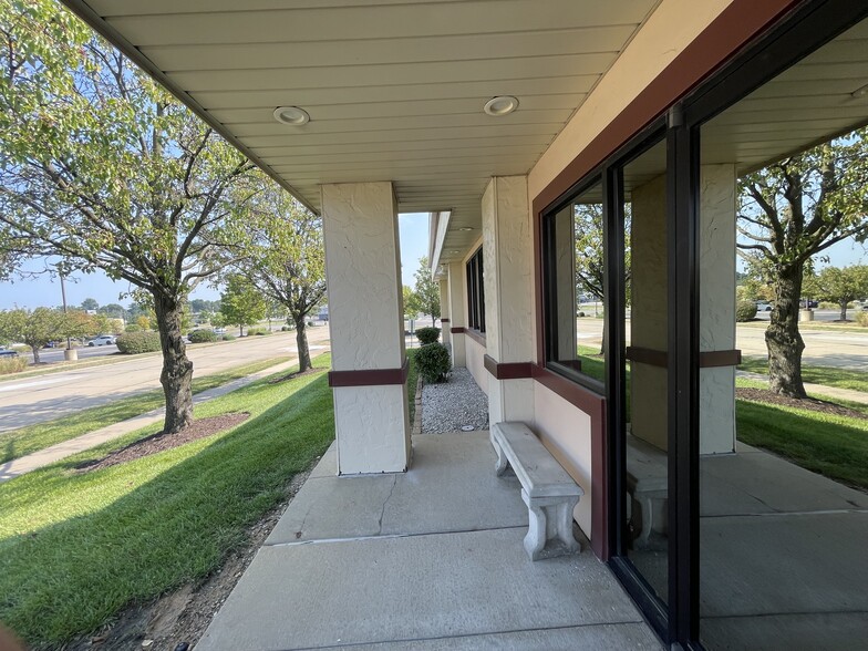 1500 Wall St, Saint Charles, MO en alquiler - Foto del edificio - Imagen 3 de 13