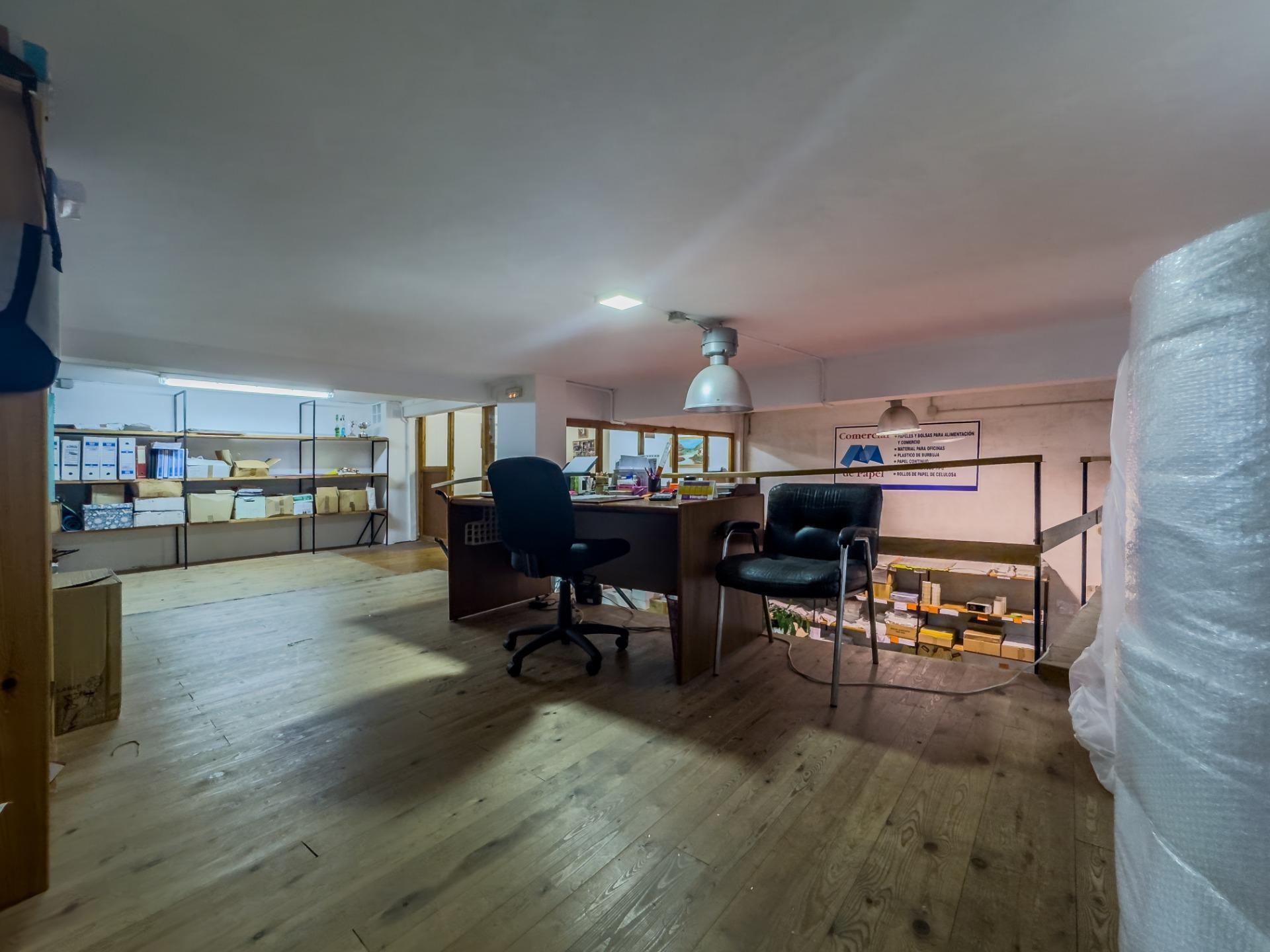 Local en Torrelavega, Cantabria en venta Foto del interior- Imagen 1 de 27