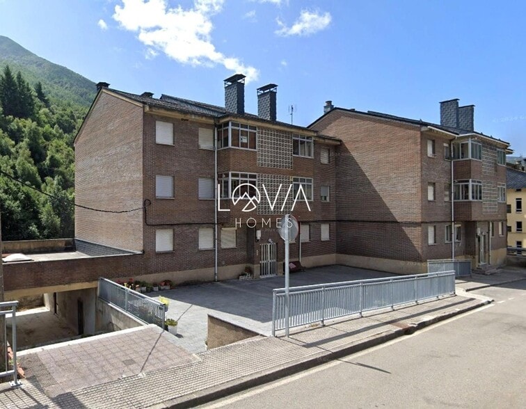 Edificio residencial en Degaña, Asturias en venta - Foto del edificio - Imagen 2 de 3