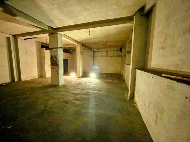 Más detalles de Calle Conde de Benavente, 5, Valladolid - Local en venta