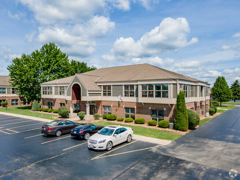 1001 W Glen Oaks Ln, Mequon, WI en alquiler - Foto del edificio - Imagen 1 de 19