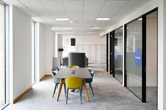 Más detalles de Avebury Blvd, Milton Keynes - Oficina en alquiler