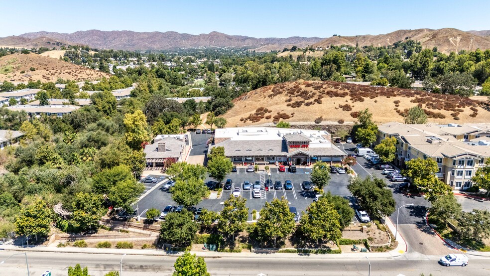 29001 Canwood St, Agoura Hills, CA en venta - Foto del edificio - Imagen 1 de 31