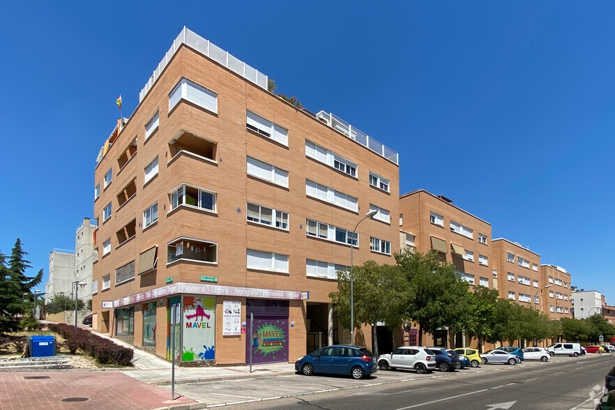Calle Francisco Largo Caballero, 58, Alcobendas, Madrid en venta - Foto del edificio - Imagen 2 de 2