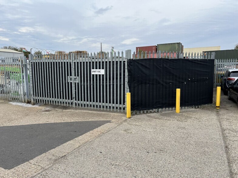 Askew Farm Ln, Grays en alquiler - Foto del edificio - Imagen 2 de 3