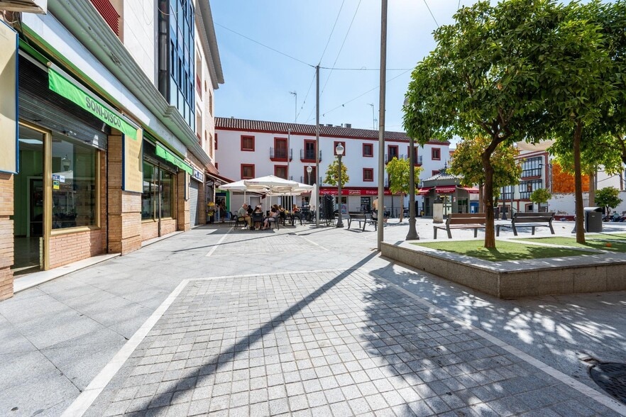 Mina, 2, Dos Hermanas, Sevilla en venta - Foto del edificio - Imagen 2 de 10