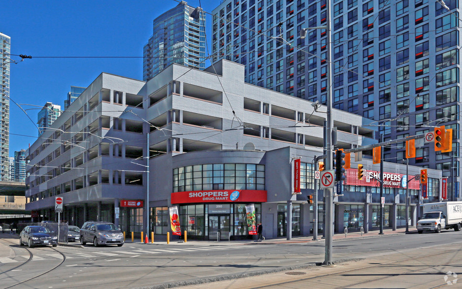 390 Queens Quay W, Toronto, ON en alquiler - Foto del edificio - Imagen 3 de 3