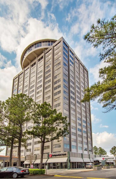 5050 Poplar Ave, Memphis, TN en alquiler - Foto del edificio - Imagen 3 de 7