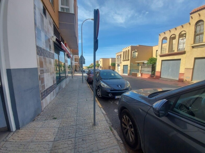 Local en El Ejido, Almería en alquiler - Foto del edificio - Imagen 2 de 8