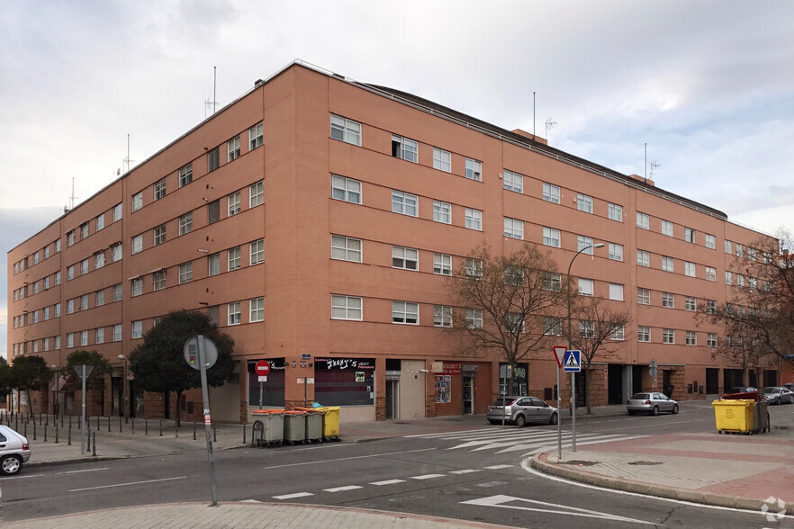 Calle Pergamino, 28, Madrid, Madrid en venta - Foto del edificio - Imagen 2 de 2