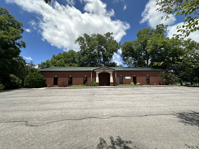 2030 Cowan Hwy, Winchester, TN en alquiler - Foto del edificio - Imagen 2 de 19