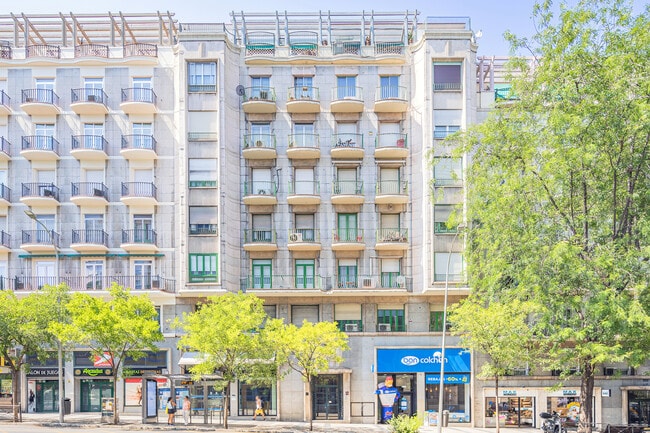 Más detalles de Calle de Alcalá, 199, Madrid - Edificio residencial​ en venta