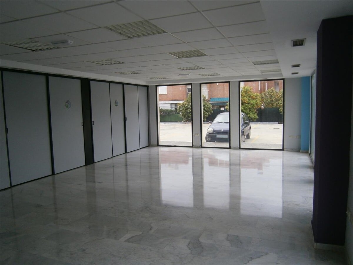 Avenida Averroes, Sevilla, SEV 41007 - Unidad 1 -  - Foto del interior - Image 2 of 5