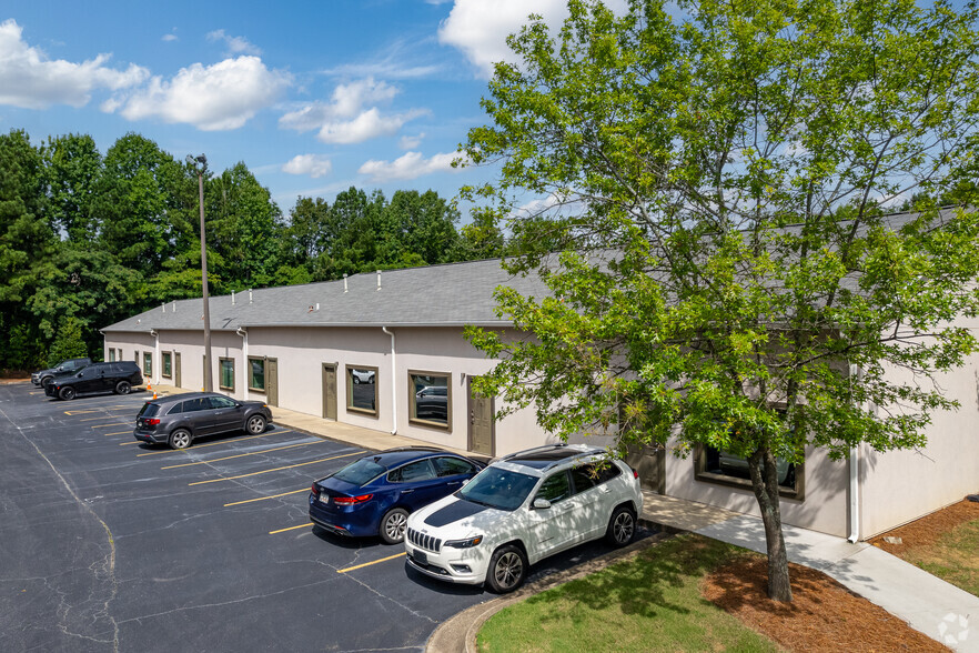 2070 Attic Pky NW, Kennesaw, GA en alquiler - Foto del edificio - Imagen 1 de 20