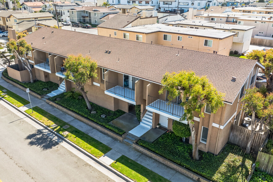 16861 Green Ln, Huntington Beach, CA en venta - Foto del edificio - Imagen 3 de 19