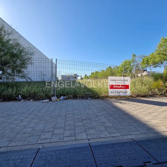 Terreno en Viladecans, Barcelona en venta - Foto del edificio - Imagen 3 de 3