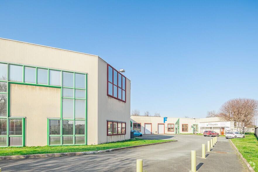 26 Rue Robert Witchitz, Ivry-sur-Seine en alquiler - Foto del edificio - Imagen 3 de 6