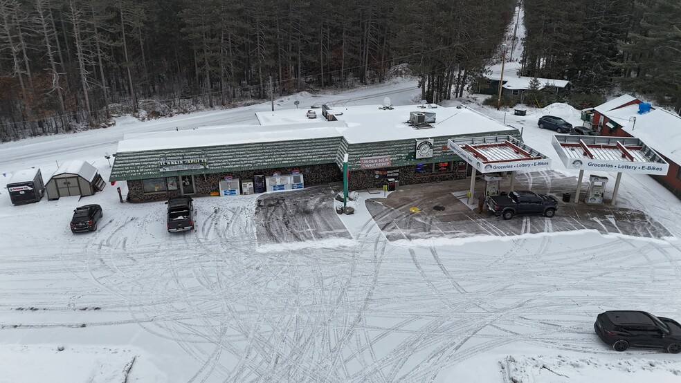 5198 S US Highway 51, Manitowish Waters, WI en venta - Foto del edificio - Imagen 2 de 20