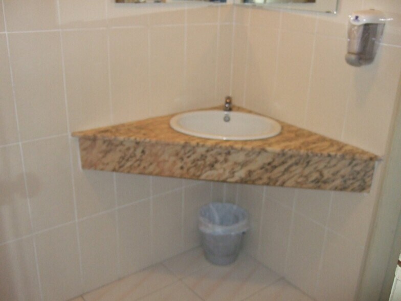 Local en Almussafes en venta - Foto del edificio - Imagen 3 de 4