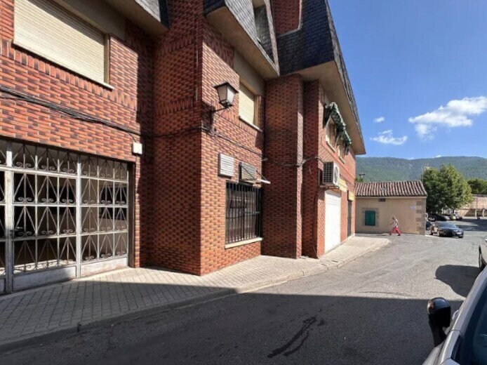 Edificio residencial en La Adrada, Ávila en venta - Foto del edificio - Imagen 1 de 1