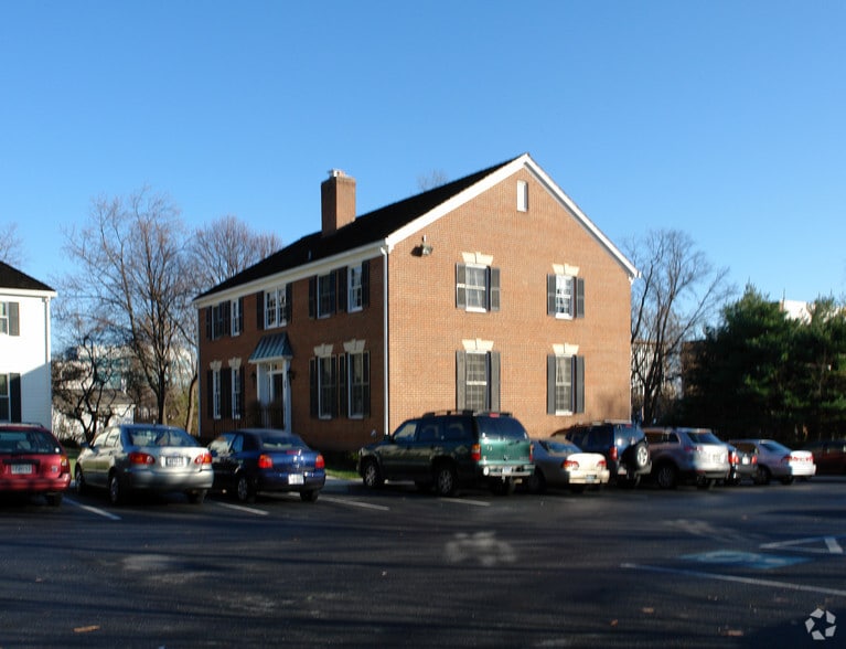 25-33 Wood Ln, Rockville, MD en alquiler - Foto del edificio - Imagen 2 de 4