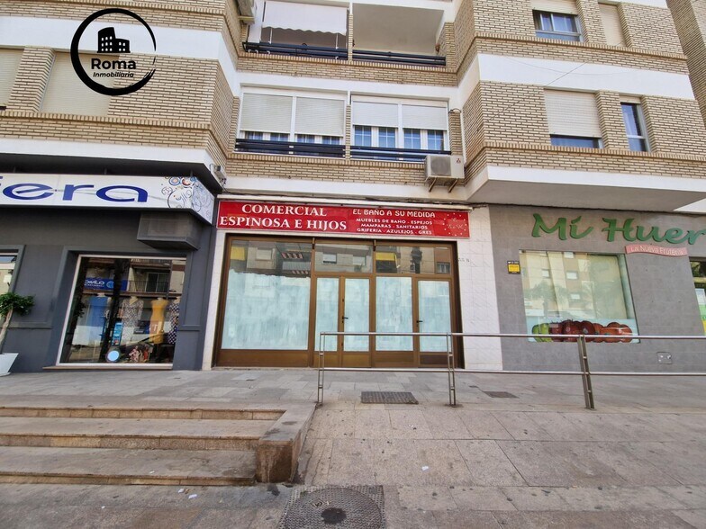 Avenida Salobreña, 25, Motril, Granada en venta - Foto del edificio - Imagen 2 de 26