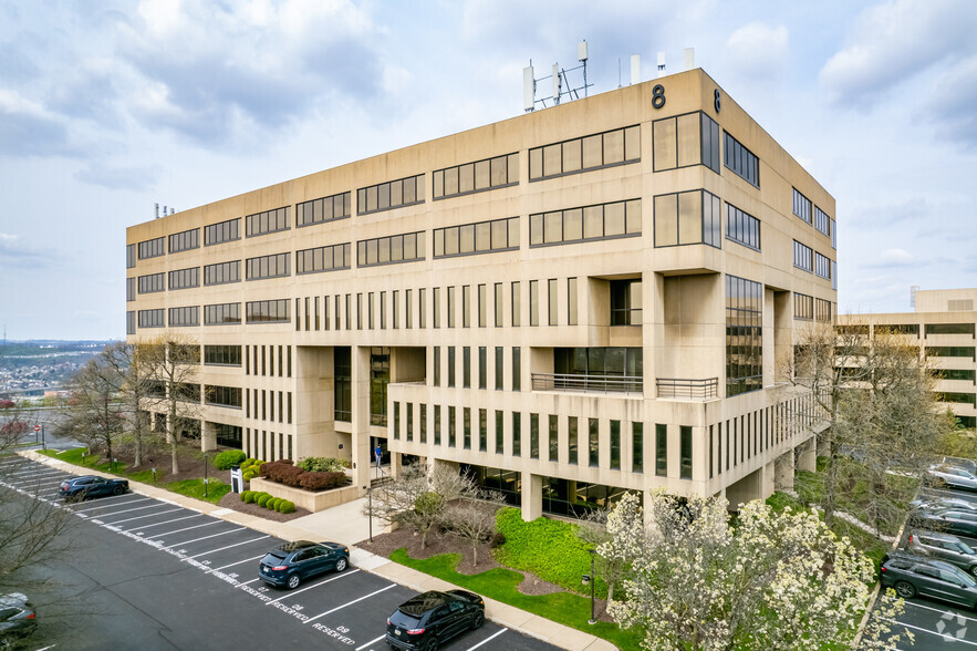 730 Holiday Dr, Pittsburgh, PA en alquiler - Foto del edificio - Imagen 1 de 6