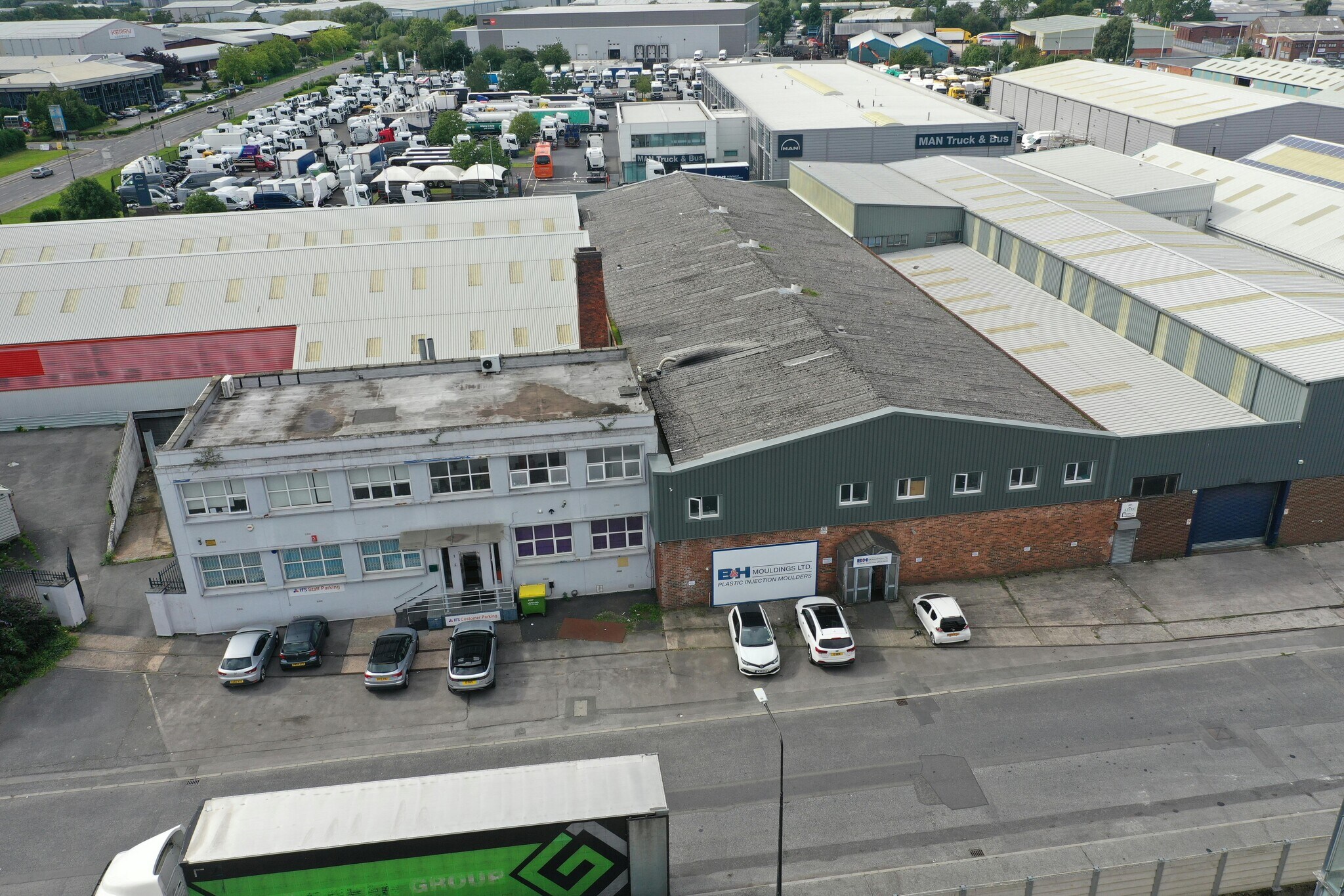Lyons Road, Trafford Park, Manchester en venta Foto del edificio- Imagen 1 de 4