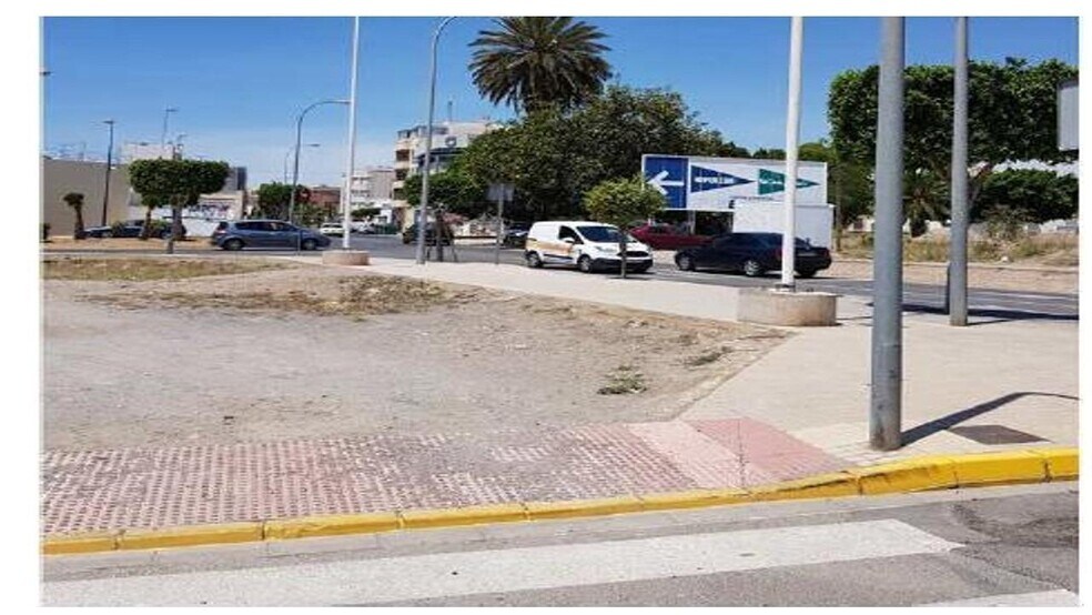 Terreno en El Ejido, Almería en venta - Foto principal - Imagen 1 de 3