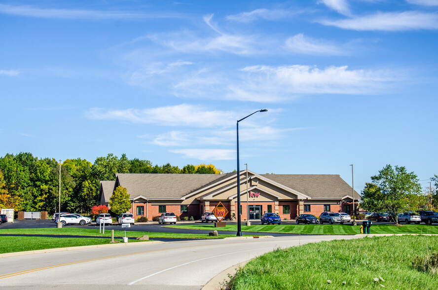 1674 Eisenhower Dr, De Pere, WI en alquiler - Foto del edificio - Imagen 1 de 1