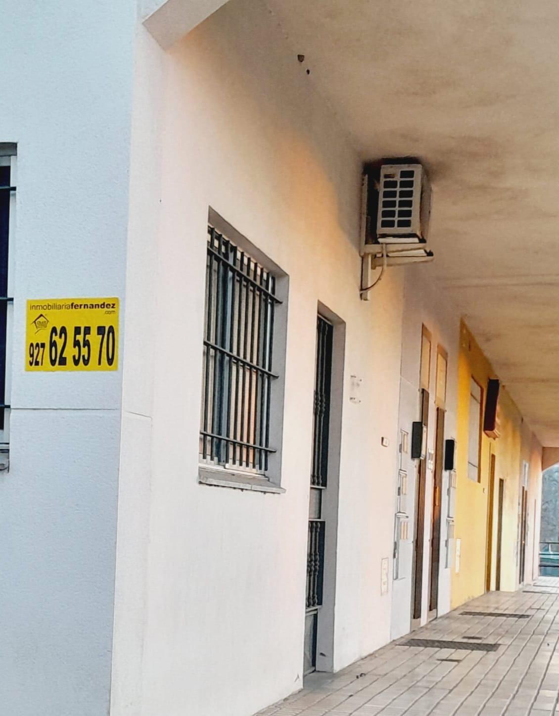 Local en Cáceres, Cáceres en venta Foto del edificio- Imagen 1 de 2