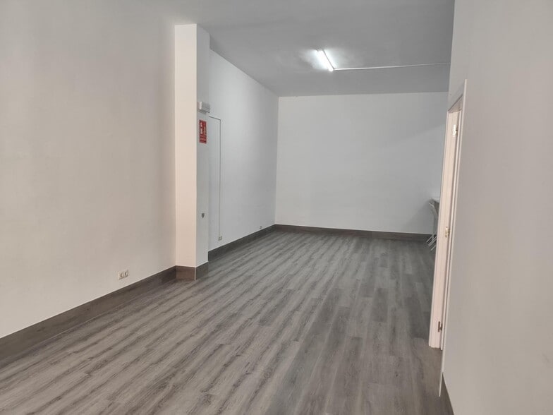 Local en Zaragoza, Zaragoza en alquiler - Foto del interior - Imagen 2 de 16