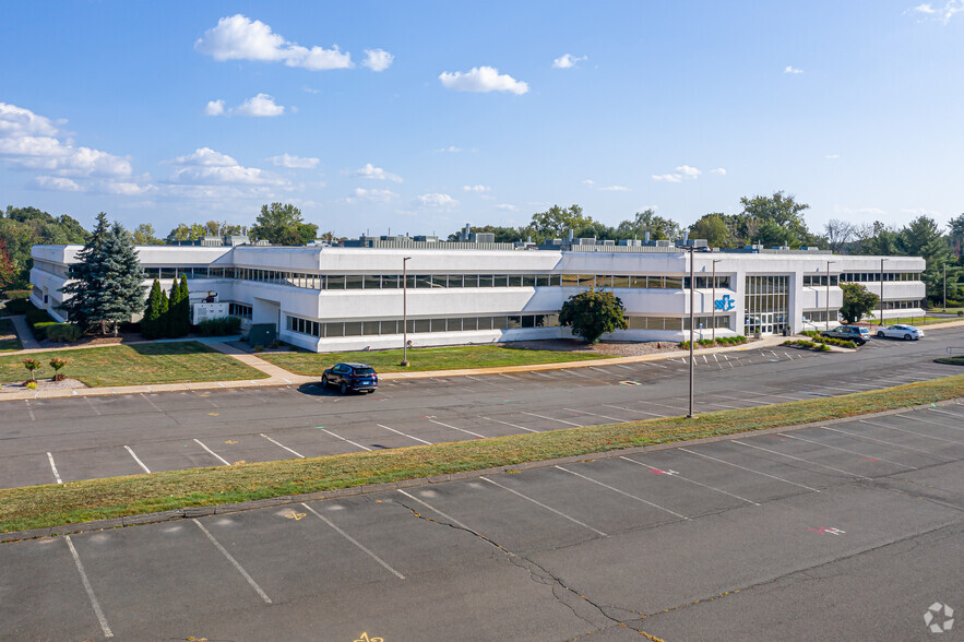 80 Lamberton Rd, Windsor, CT en alquiler - Foto del edificio - Imagen 3 de 10