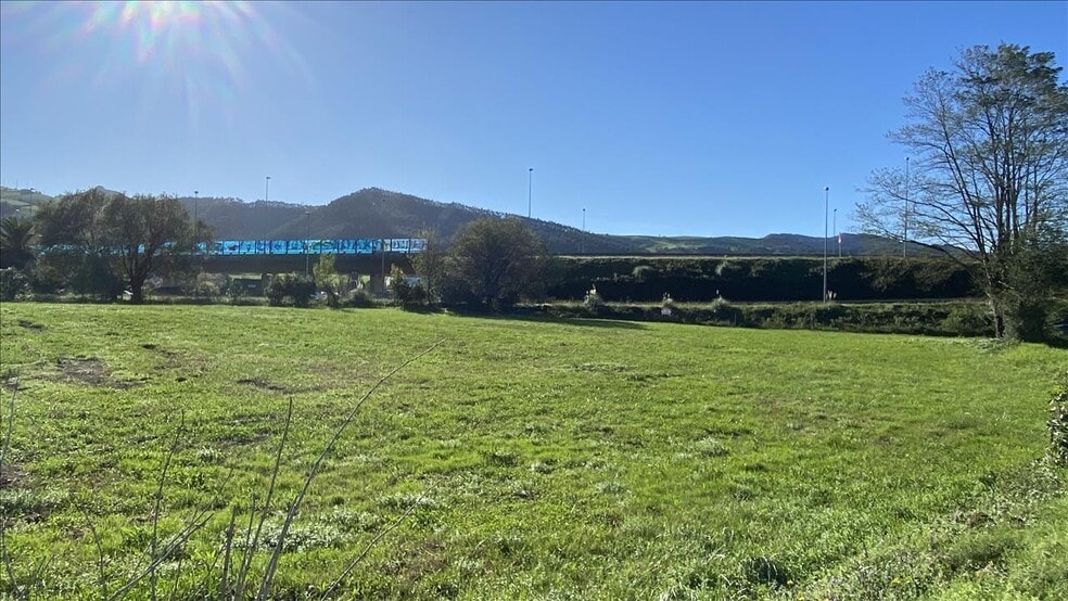 Polígono I01, 12, Torrelavega, Cantabria en venta - Foto principal - Imagen 2 de 11