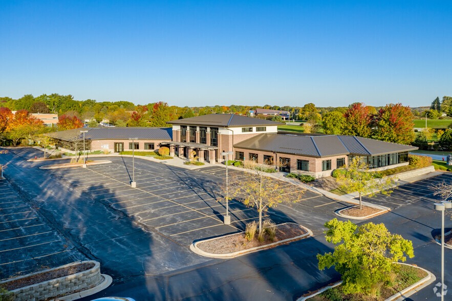 3400 Intertech Dr, Brookfield, WI en alquiler - Foto del edificio - Imagen 1 de 5