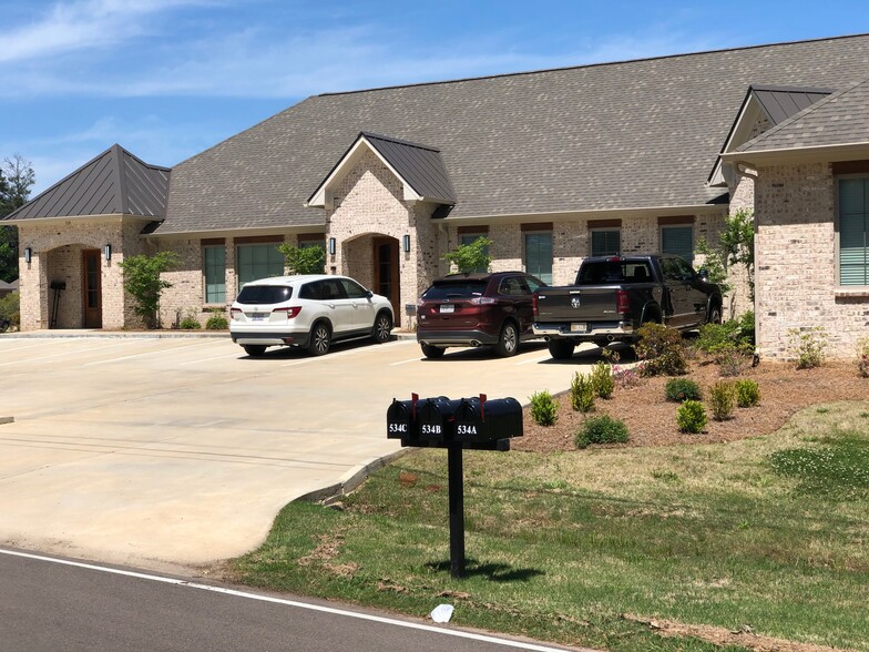 534 Keyway Dr, Flowood, MS en alquiler - Foto del edificio - Imagen 3 de 6