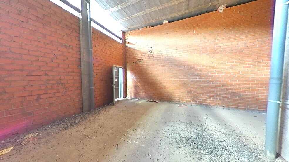 Local en Mérida en venta - Foto del edificio - Imagen 3 de 24