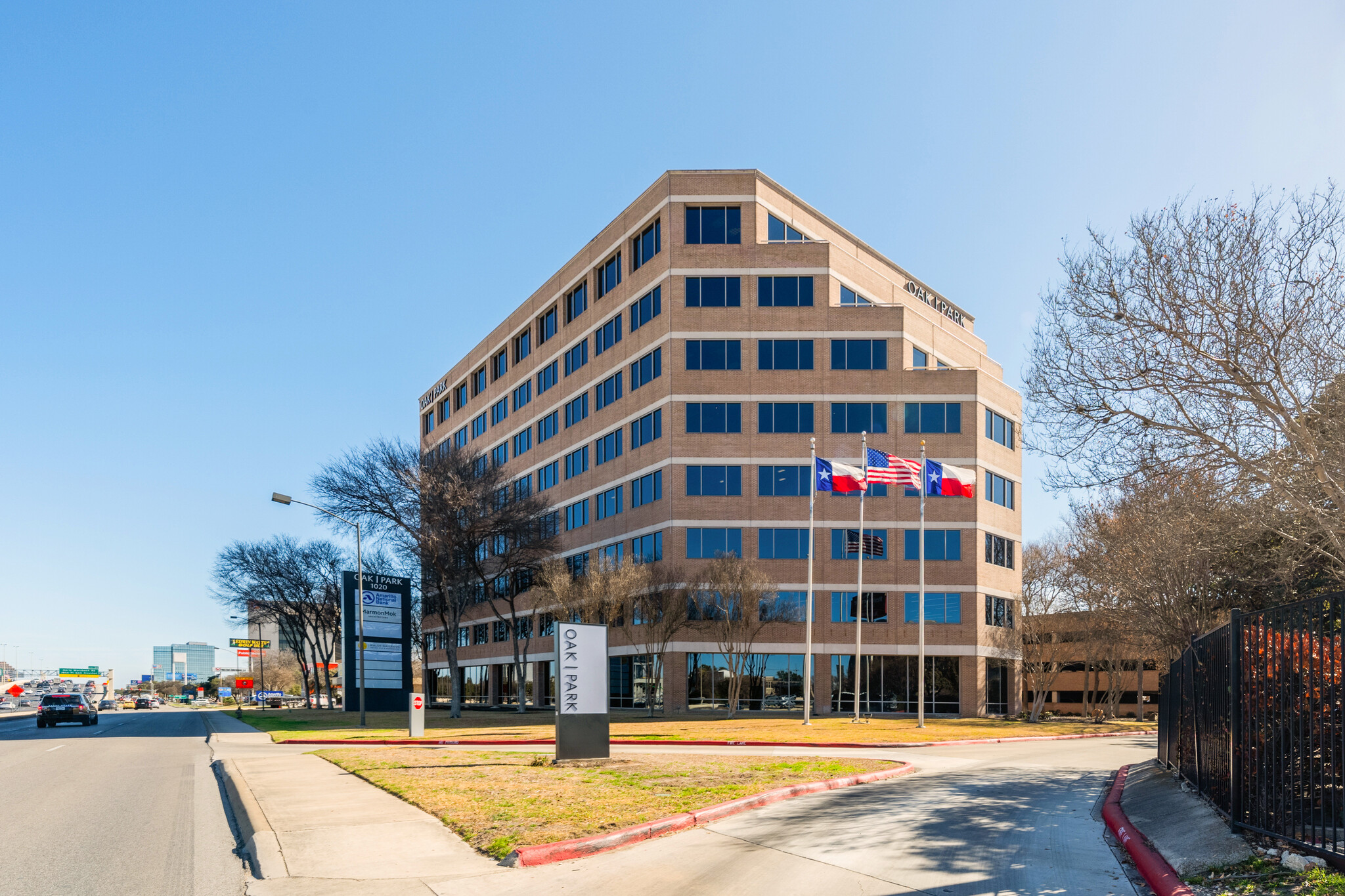 1020 NE Loop 410, San Antonio, TX en alquiler Foto del edificio- Imagen 1 de 15