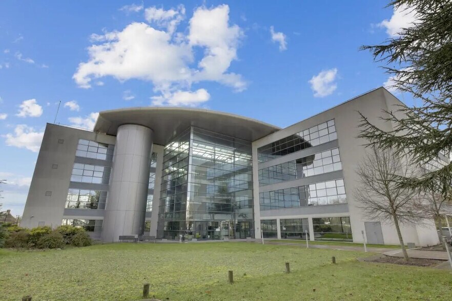 1 Rue Arnold Schoenberg, Guyancourt en alquiler - Foto del edificio - Imagen 1 de 11